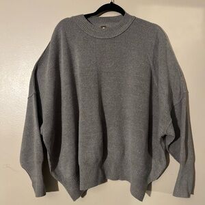 Free People Gray Oversized Sweater Size Medium EUC